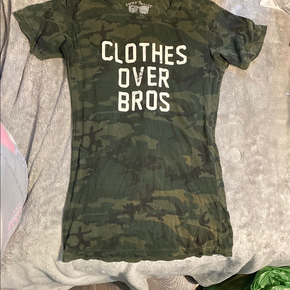 Chillionaire Camouflage Graphic Tee
